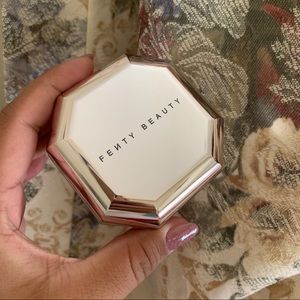 Fenty Beauty | Setting Powder | Cashew
